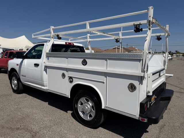Ram 2500 Vehicle Full-screen Gallery Image 09