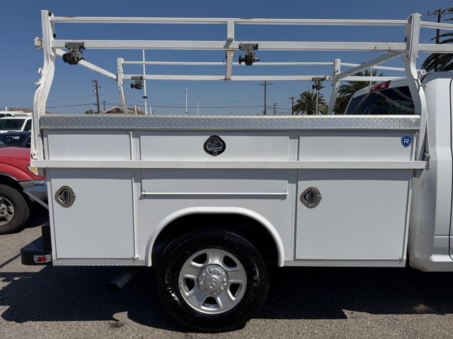 Ram 2500 Vehicle Full-screen Gallery Image 15