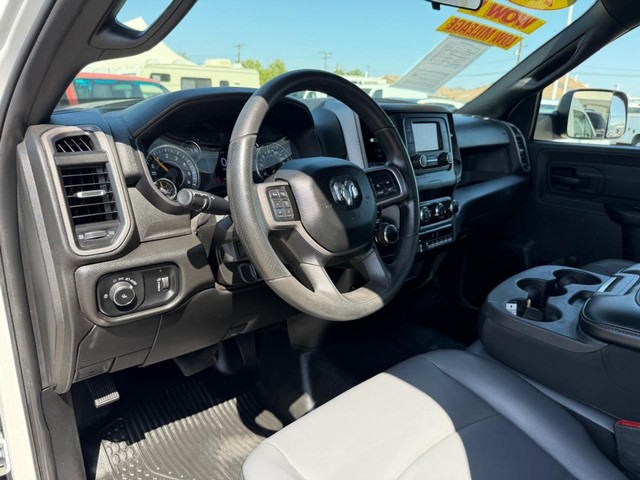 Ram 2500 Vehicle Full-screen Gallery Image 28