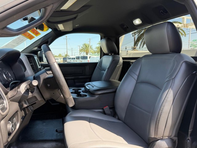Ram 2500 Vehicle Full-screen Gallery Image 30
