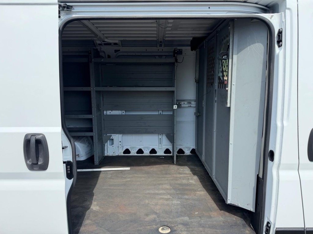 Ram ProMaster Vehicle Full-screen Gallery Image 25