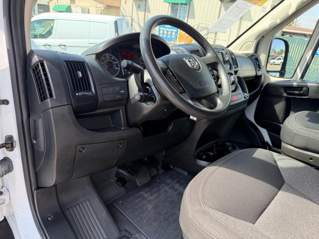 Ram ProMaster Vehicle Full-screen Gallery Image 29