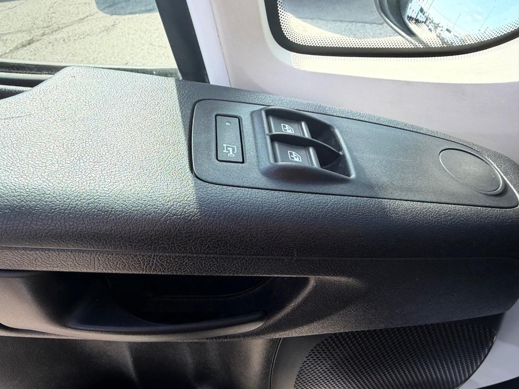 Ram ProMaster Vehicle Full-screen Gallery Image 42