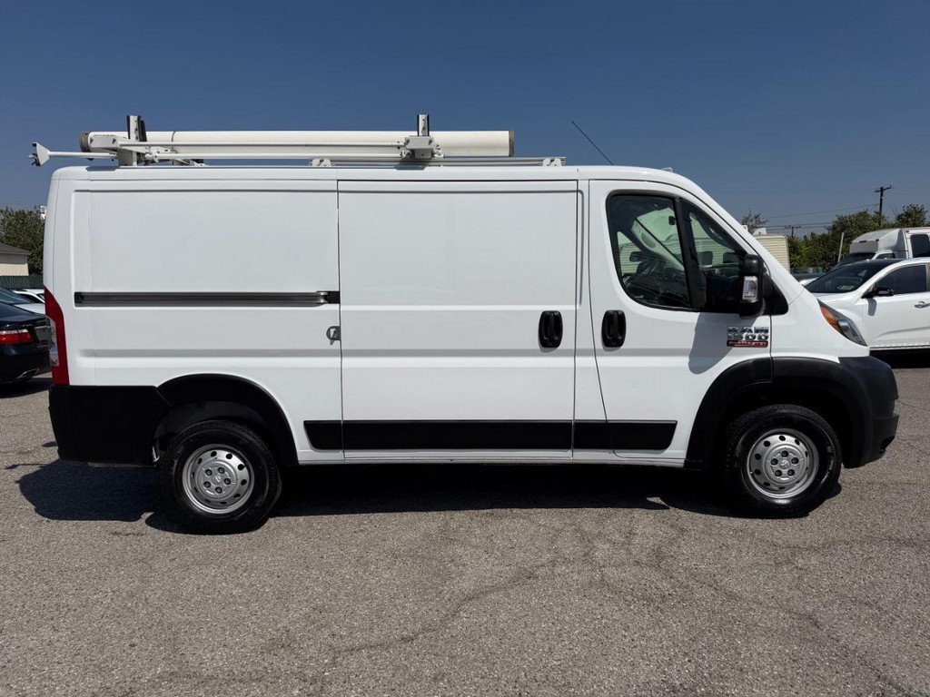 Ram ProMaster Vehicle Full-screen Gallery Image 06