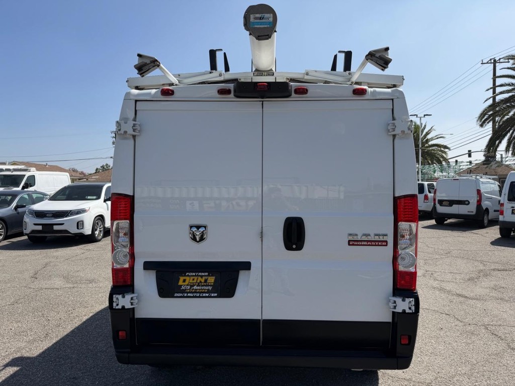Ram ProMaster Vehicle Full-screen Gallery Image 09