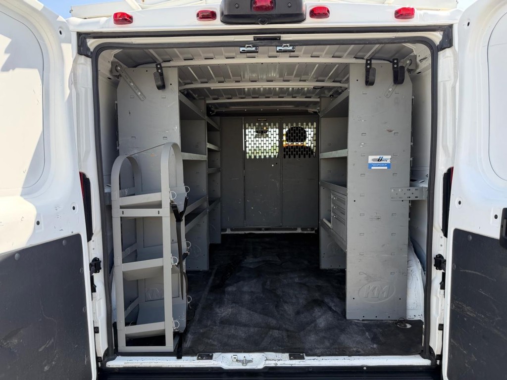 Ram ProMaster Vehicle Full-screen Gallery Image 16