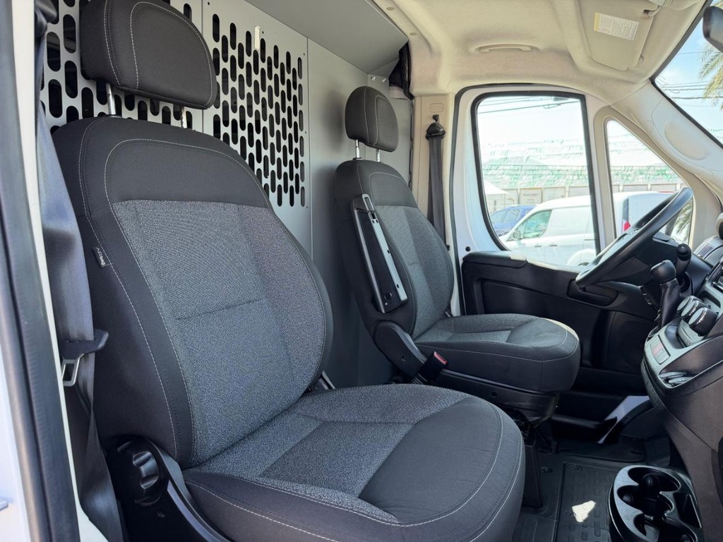 Ram ProMaster Vehicle Full-screen Gallery Image 35