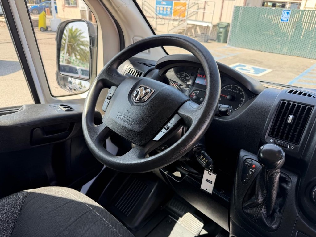 Ram ProMaster Vehicle Full-screen Gallery Image 36