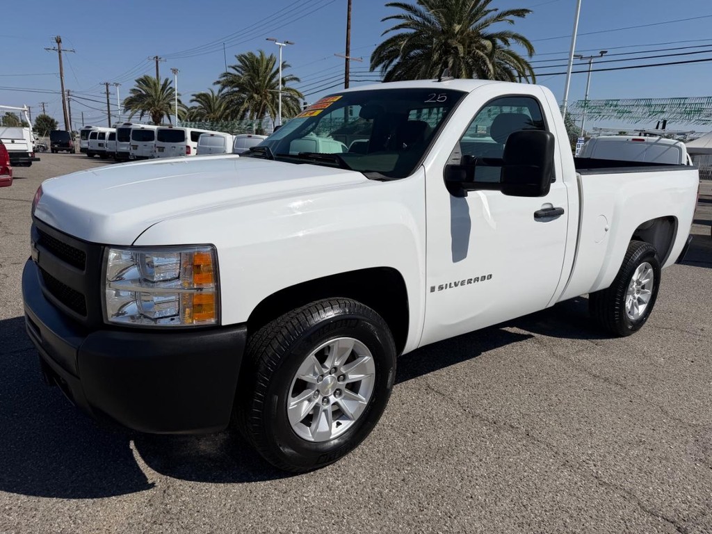 Chevrolet Silverado 1500 Vehicle Full-screen Gallery Image 12