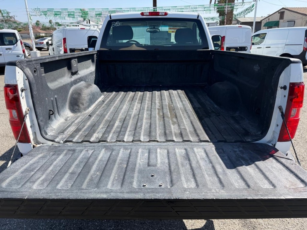 Chevrolet Silverado 1500 Vehicle Full-screen Gallery Image 29