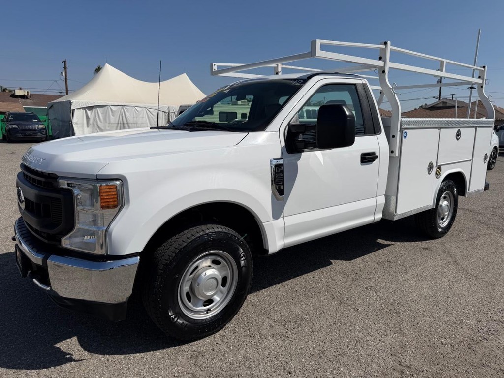 Ford F-250 Vehicle Full-screen Gallery Image 12