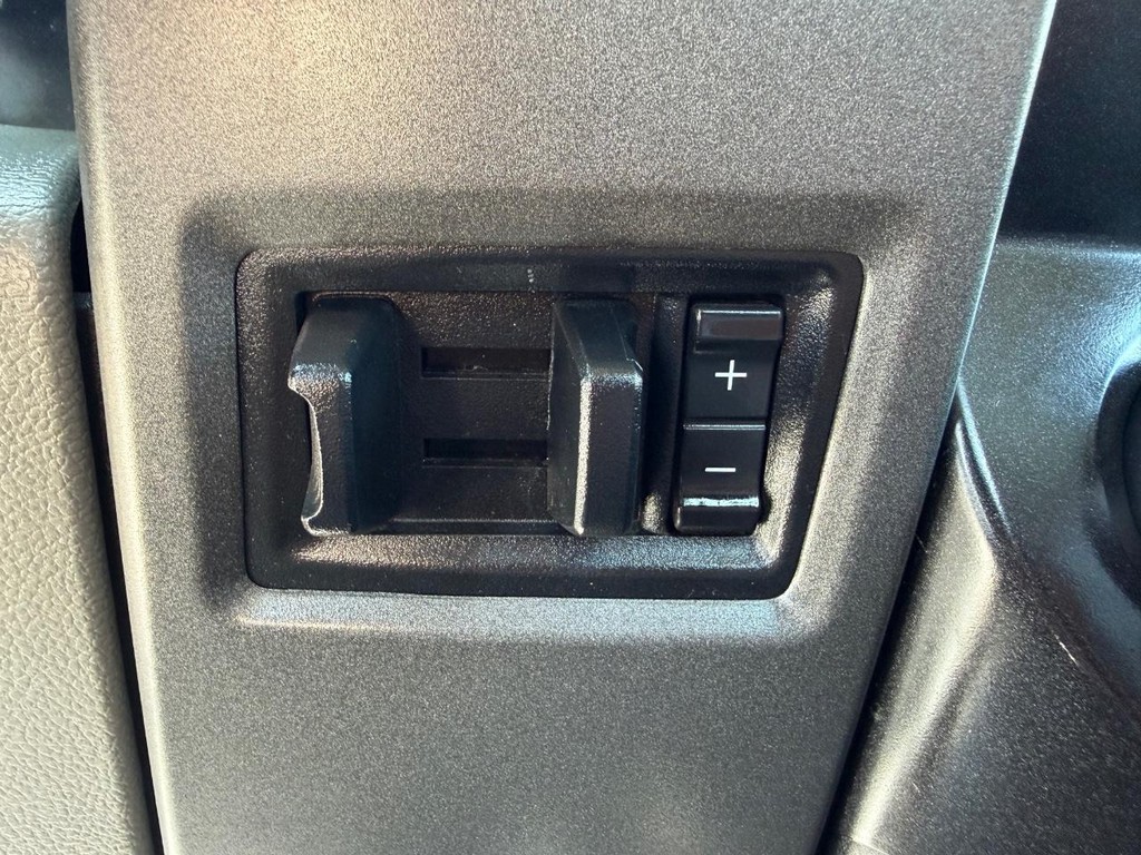 Ford F-250 Vehicle Full-screen Gallery Image 40