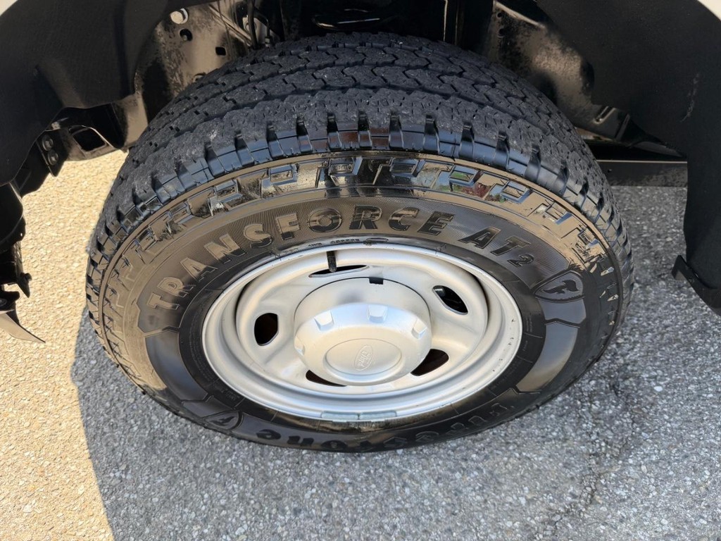 Ford F-250 Vehicle Full-screen Gallery Image 44