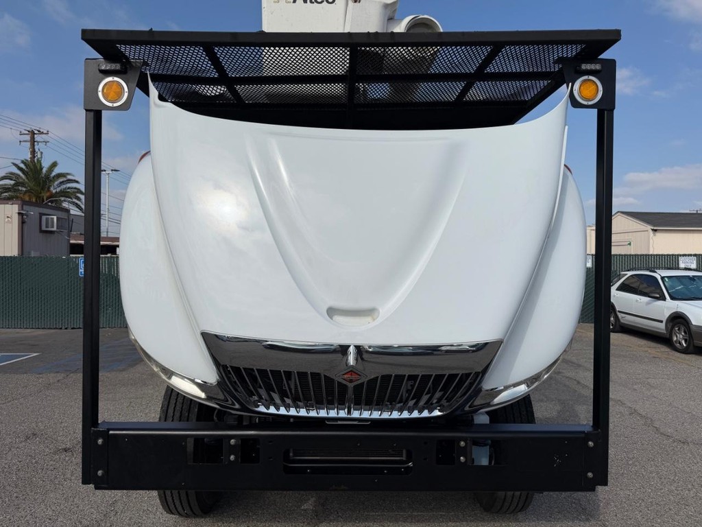 International 4400 Altec LR756 Forestry Bucket Truck / Vehicle Full-screen Gallery Image 71