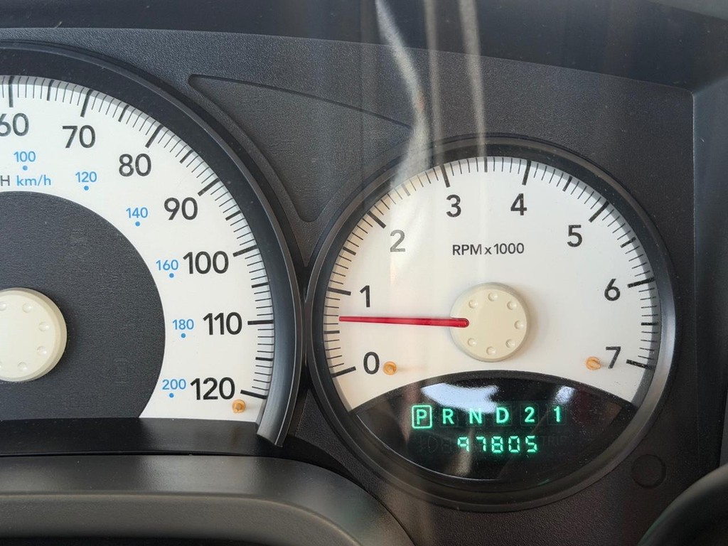 Dodge Dakota Vehicle Full-screen Gallery Image 32