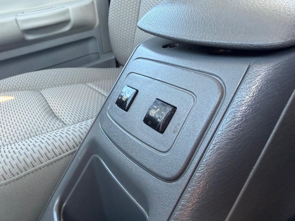 Dodge Dakota Vehicle Full-screen Gallery Image 35