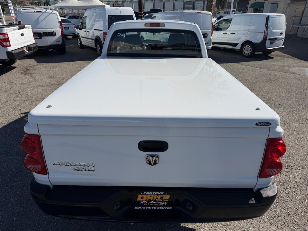 Dodge Dakota Vehicle Full-screen Gallery Image 38