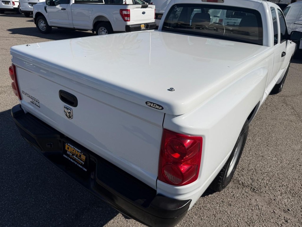 Dodge Dakota Vehicle Full-screen Gallery Image 39