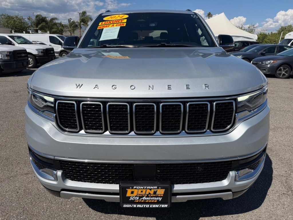 Jeep Wagoneer Vehicle Full-screen Gallery Image 14