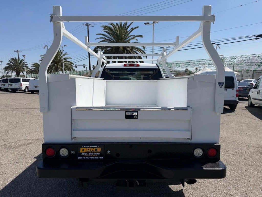 Chevrolet Silverado 2500HD Vehicle Full-screen Gallery Image 08