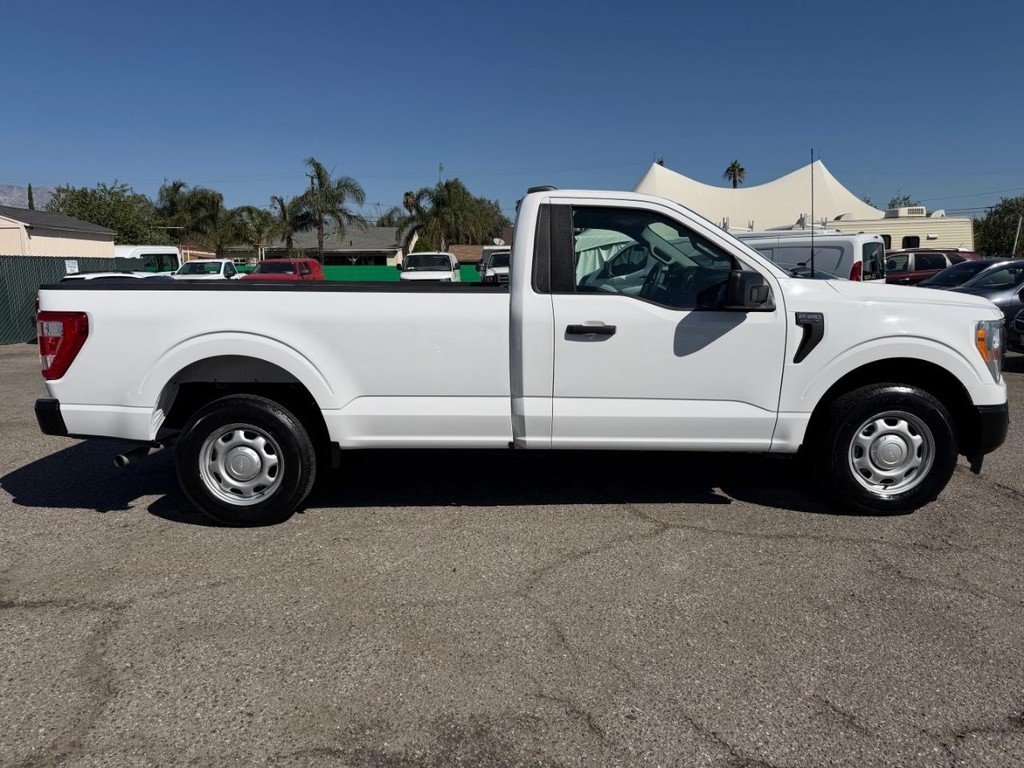 Ford F-150 Vehicle Full-screen Gallery Image 05