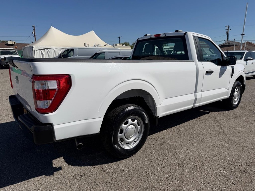 Ford F-150 Vehicle Full-screen Gallery Image 06
