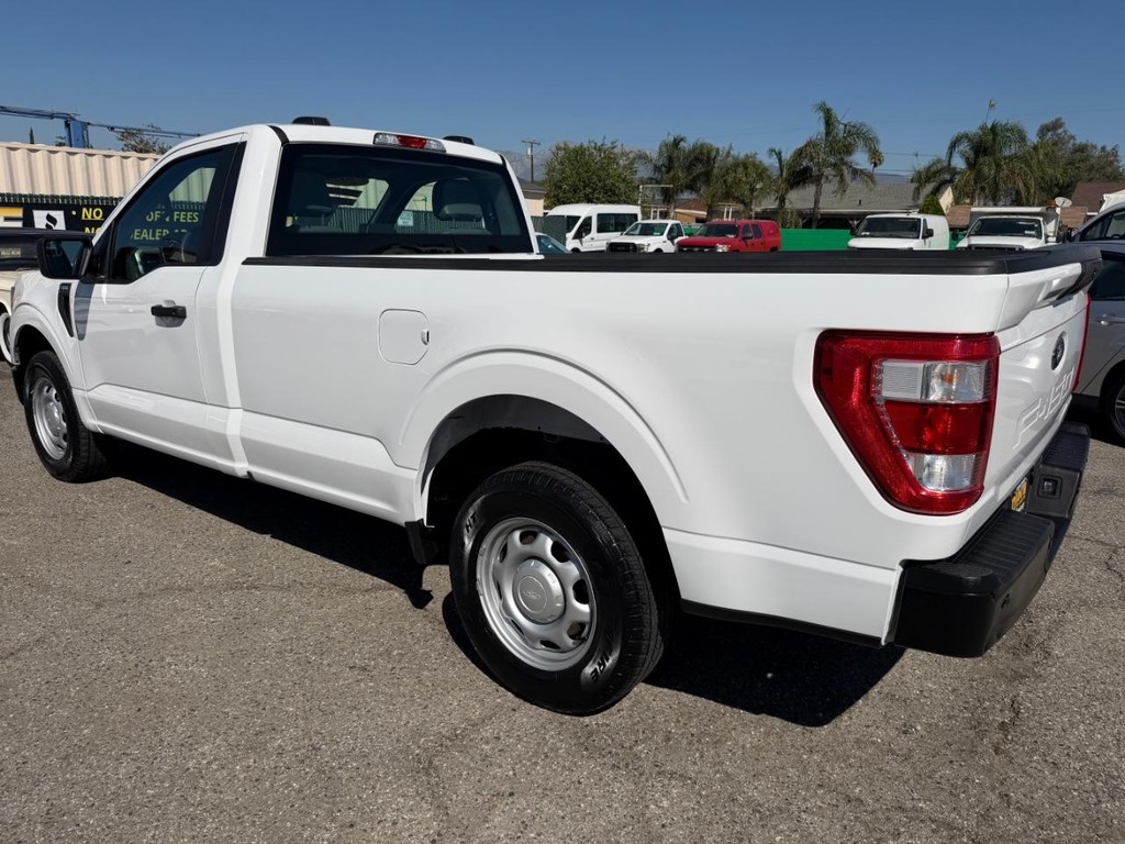 Ford F-150 Vehicle Full-screen Gallery Image 09