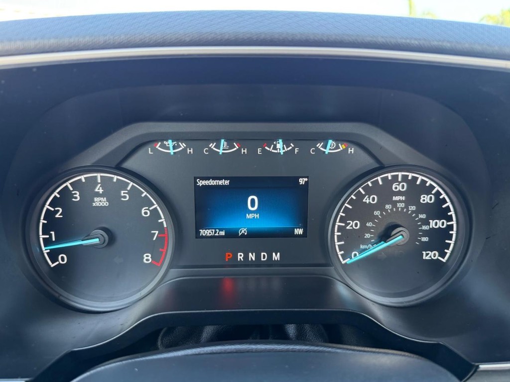 Ford F-150 Vehicle Full-screen Gallery Image 28