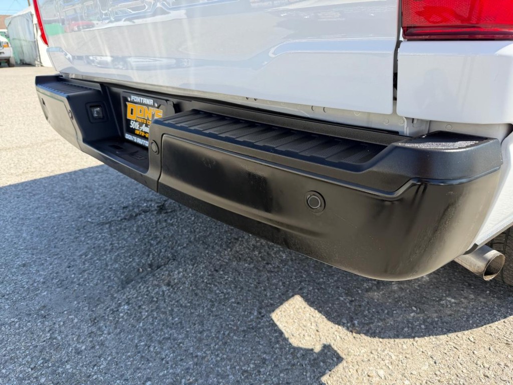 Ford F-150 Vehicle Full-screen Gallery Image 32