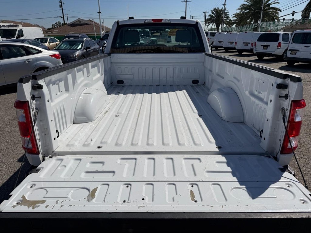 Ford F-150 Vehicle Full-screen Gallery Image 34