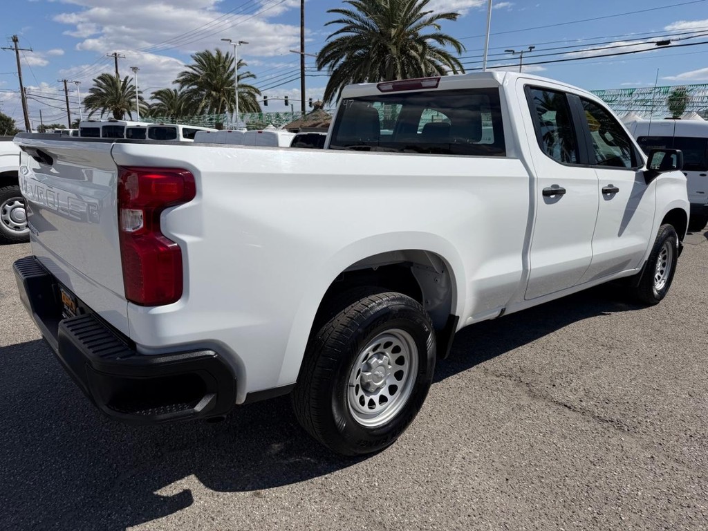 Chevrolet Silverado 1500 Vehicle Full-screen Gallery Image 09