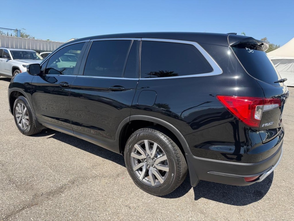 Honda Pilot Vehicle Full-screen Gallery Image 09