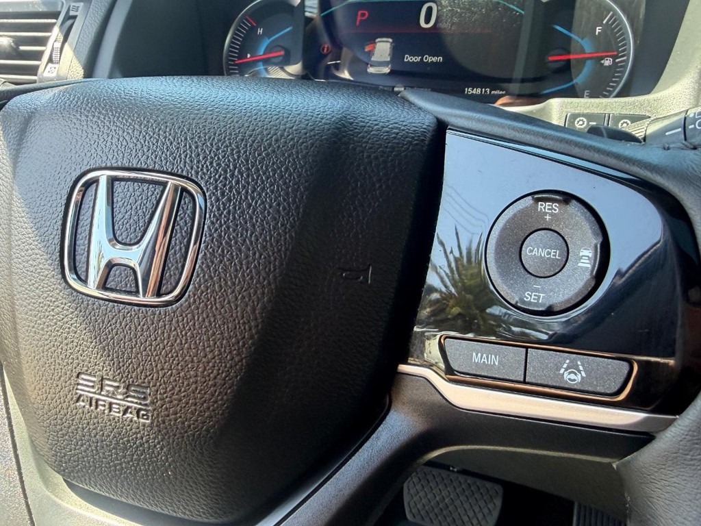 Honda Pilot Vehicle Full-screen Gallery Image 29