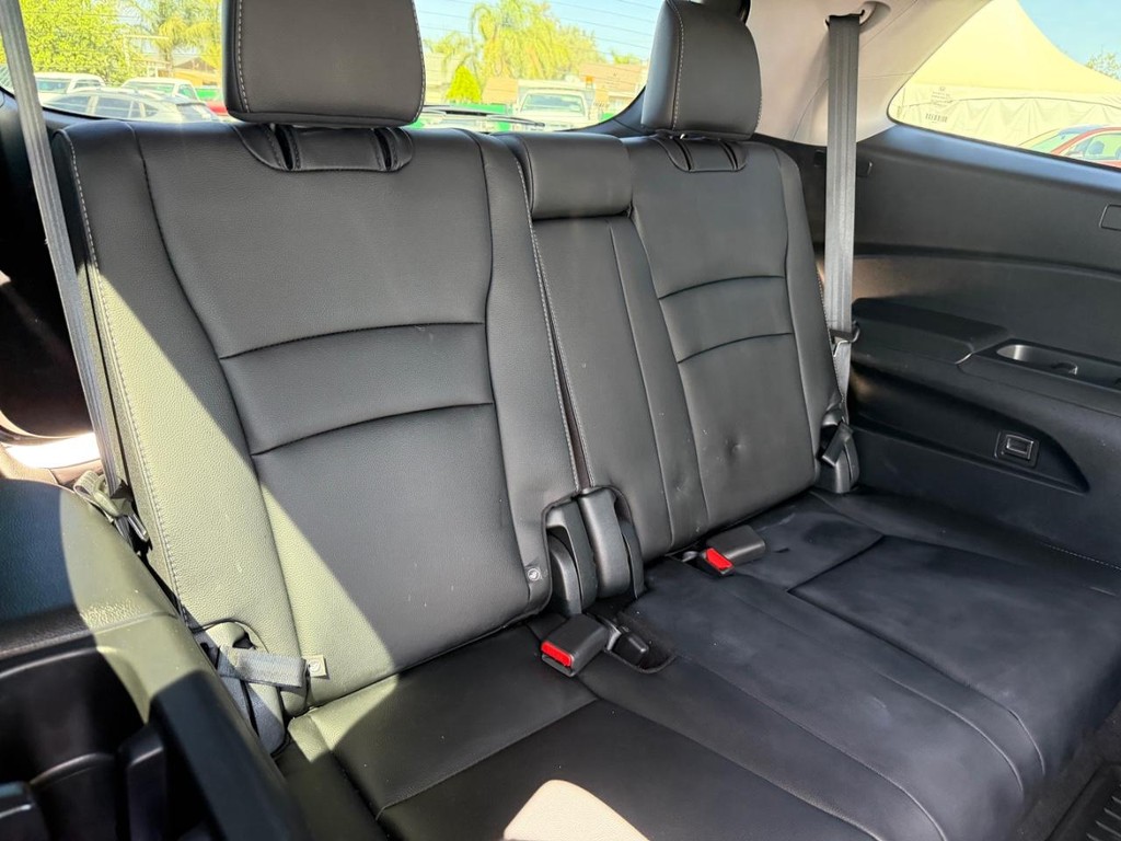 Honda Pilot Vehicle Full-screen Gallery Image 43
