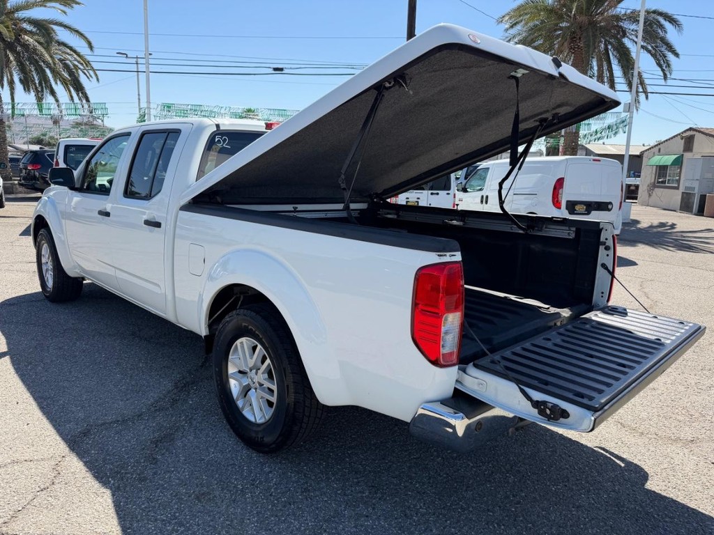 Nissan Frontier Vehicle Full-screen Gallery Image 41