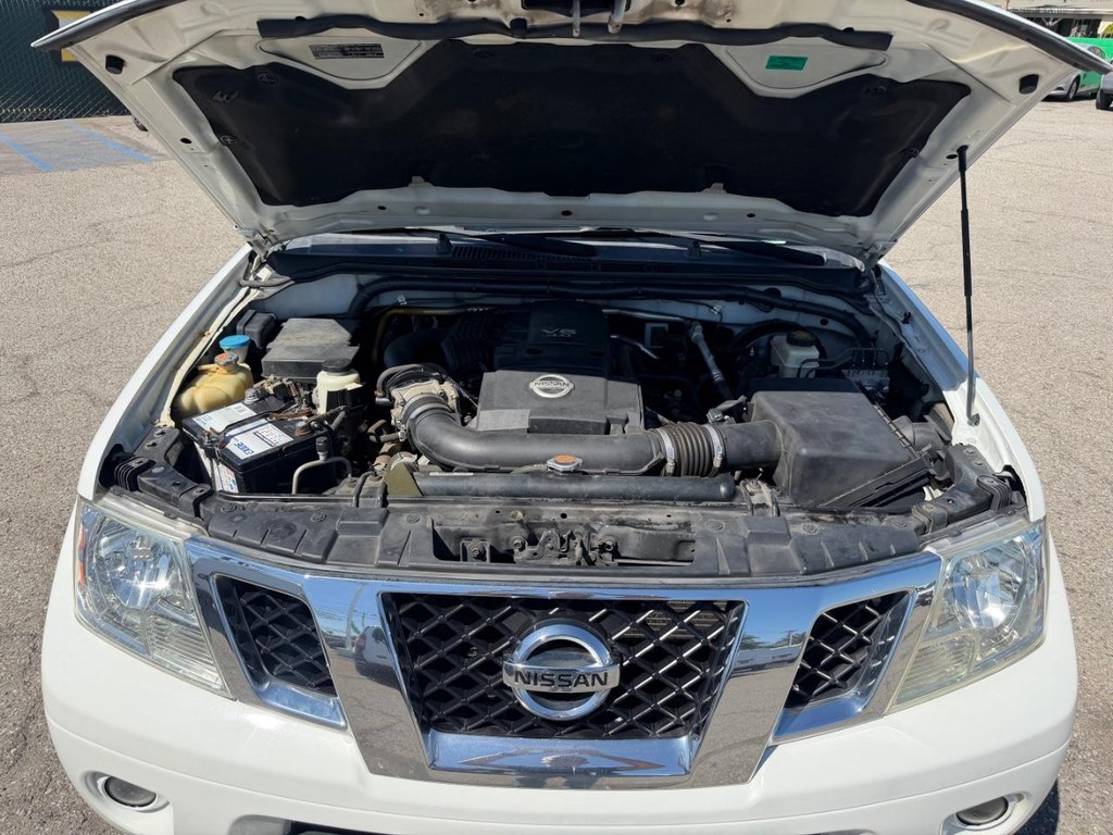 Nissan Frontier Vehicle Full-screen Gallery Image 44