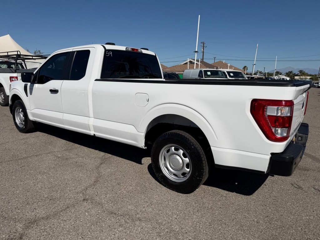 Ford F-150 Vehicle Full-screen Gallery Image 09