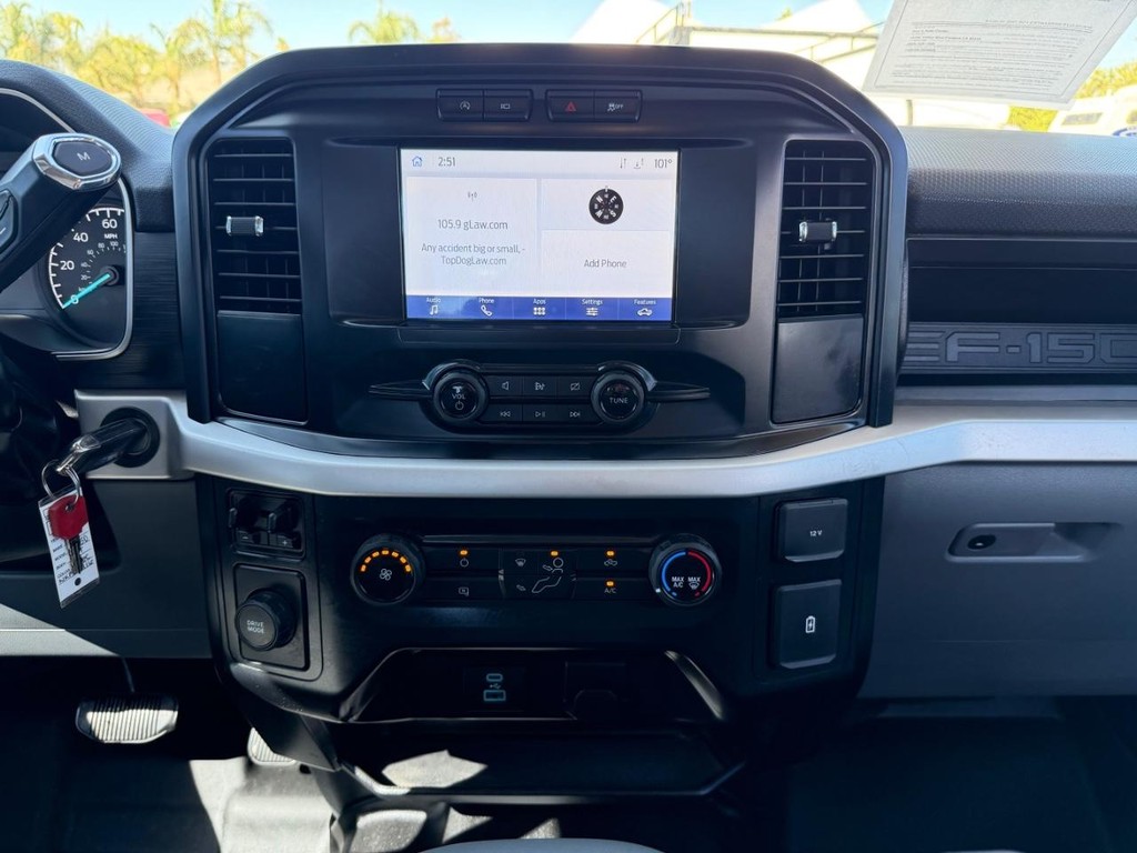 Ford F-150 Vehicle Full-screen Gallery Image 31