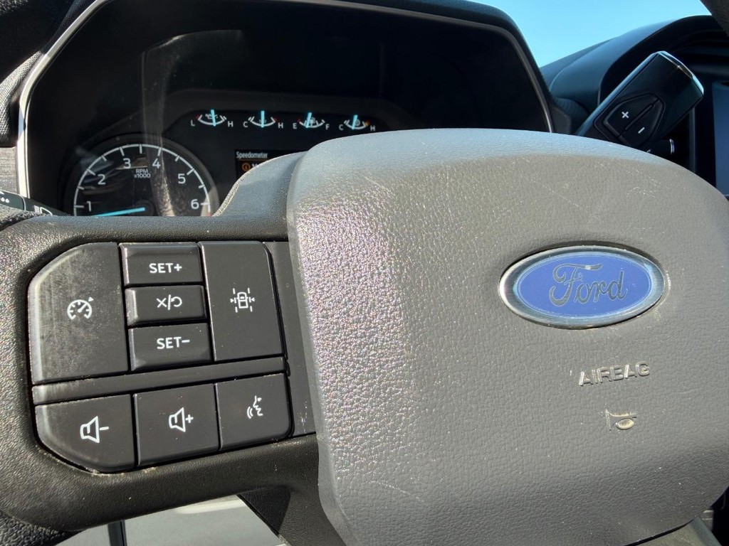 Ford F-150 Vehicle Full-screen Gallery Image 34