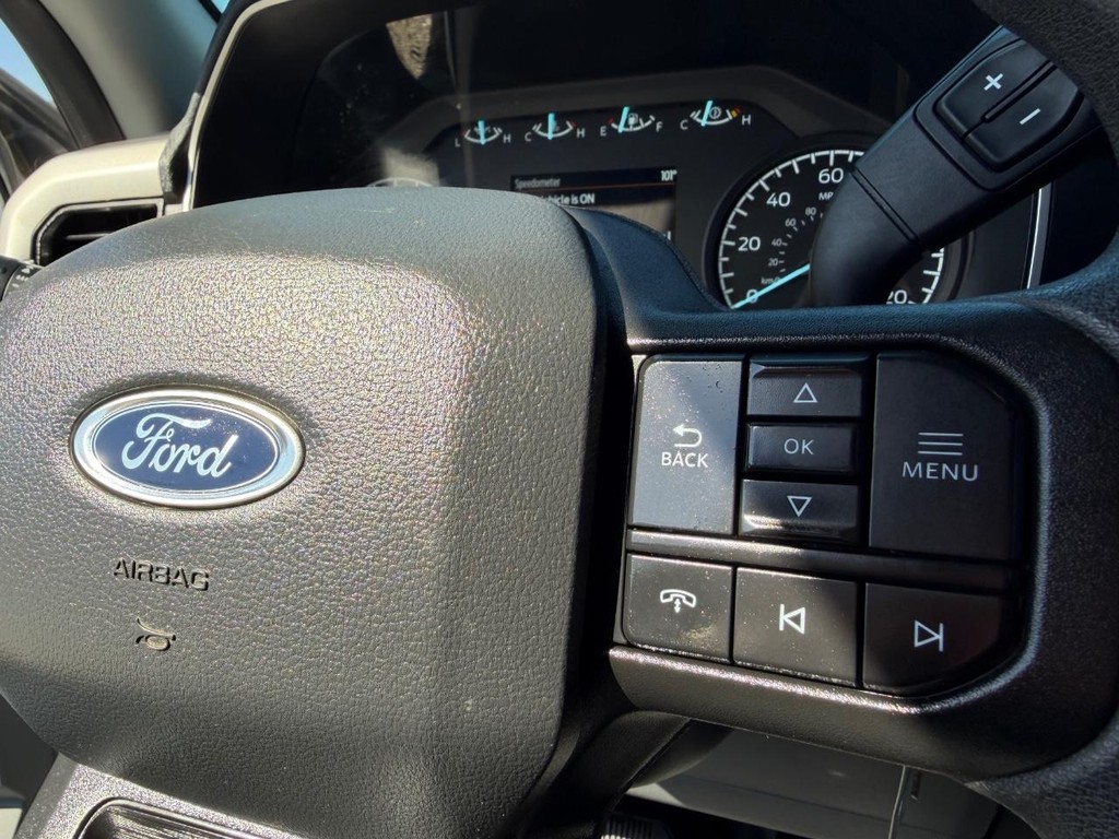 Ford F-150 Vehicle Full-screen Gallery Image 35