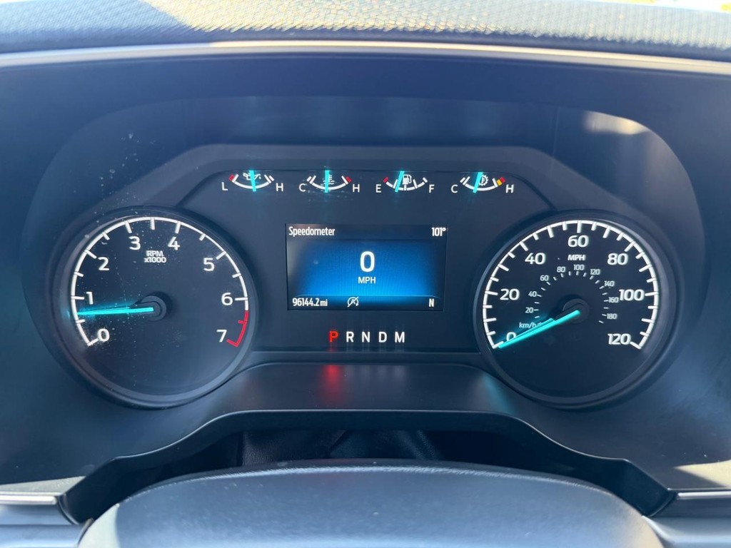 Ford F-150 Vehicle Full-screen Gallery Image 36