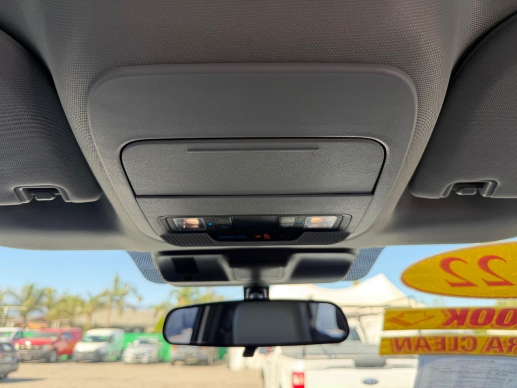 Ford F-150 Vehicle Full-screen Gallery Image 41