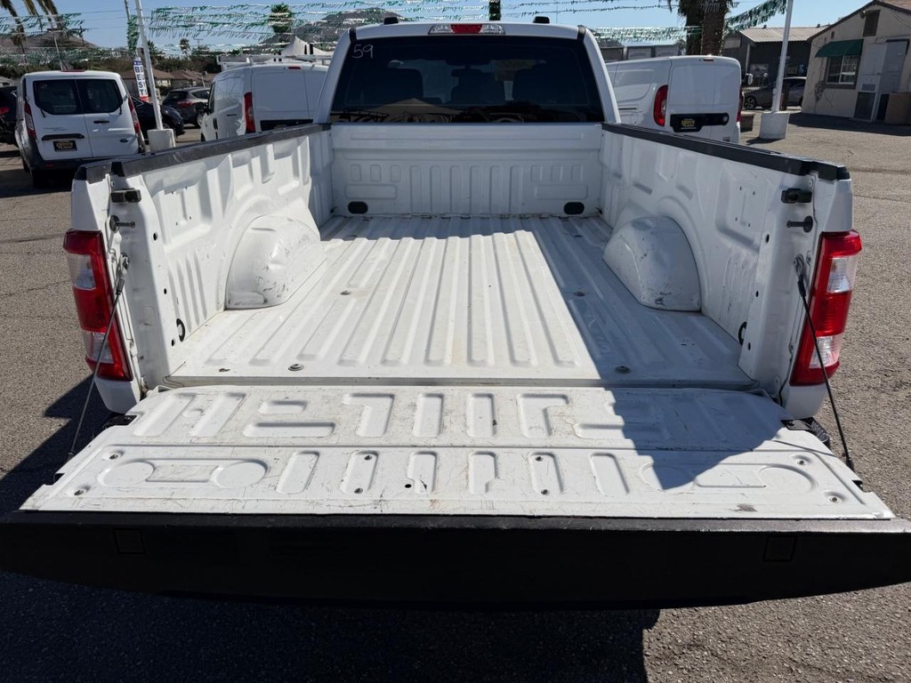 Ford F-150 Vehicle Full-screen Gallery Image 45