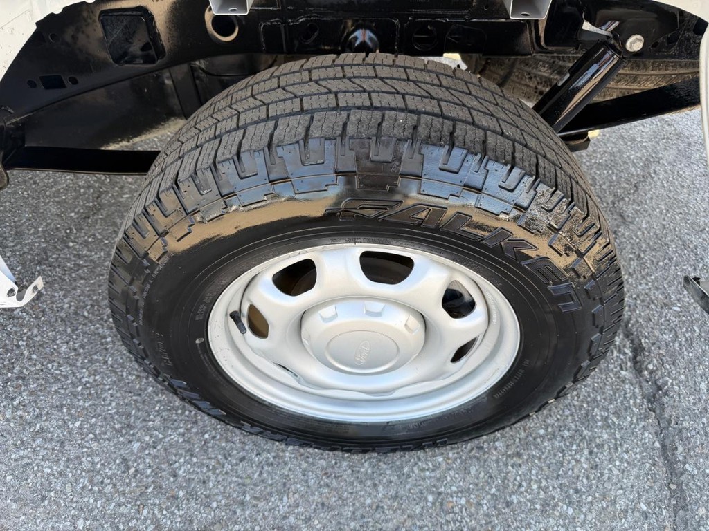 Ford F-150 Vehicle Full-screen Gallery Image 47