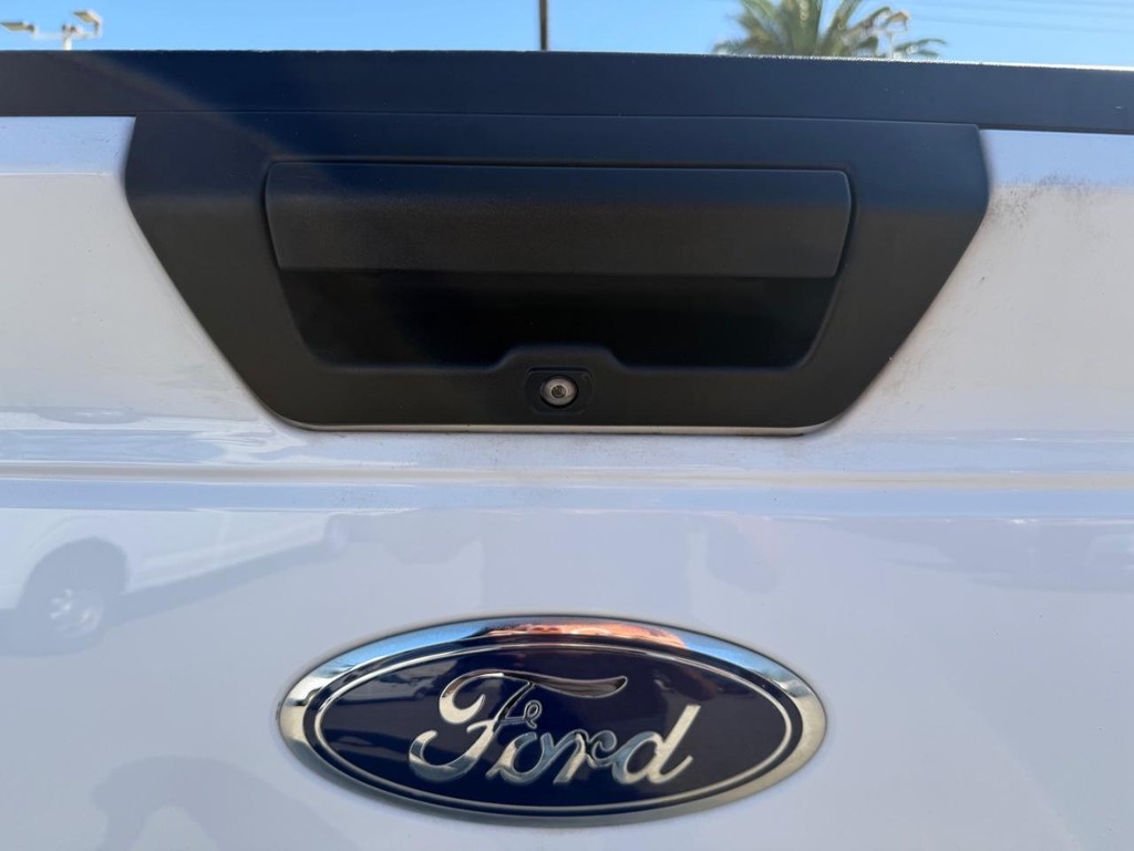 Ford F-150 Vehicle Full-screen Gallery Image 40