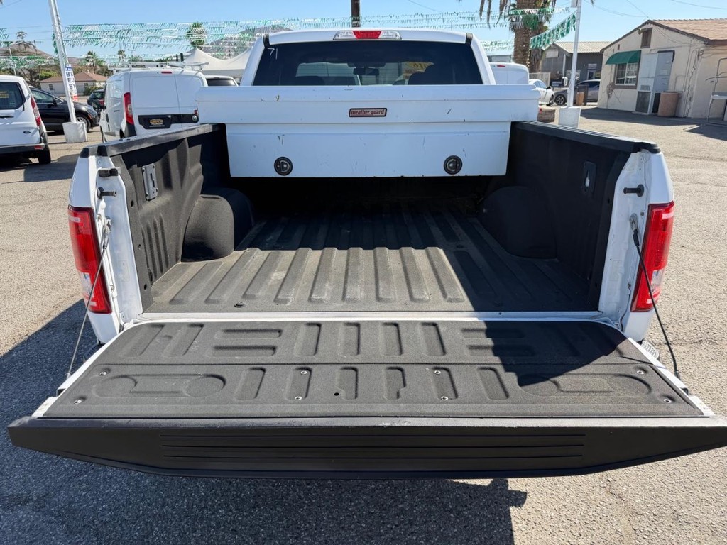 Ford F-150 Vehicle Full-screen Gallery Image 41