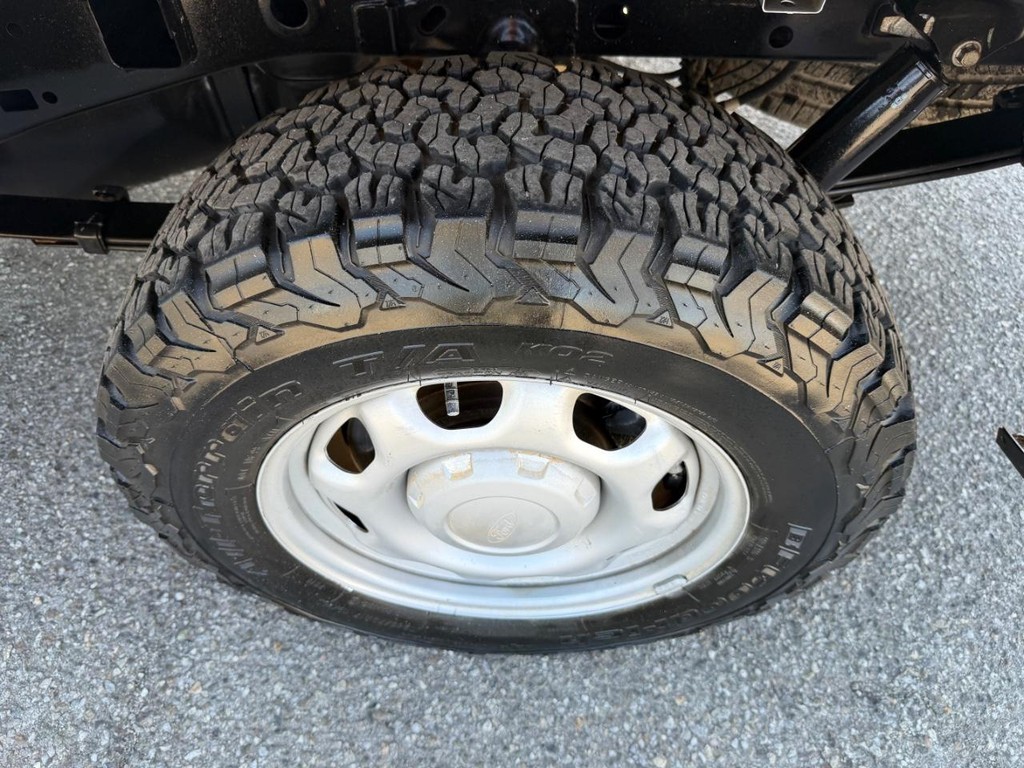 Ford F-150 Vehicle Full-screen Gallery Image 45