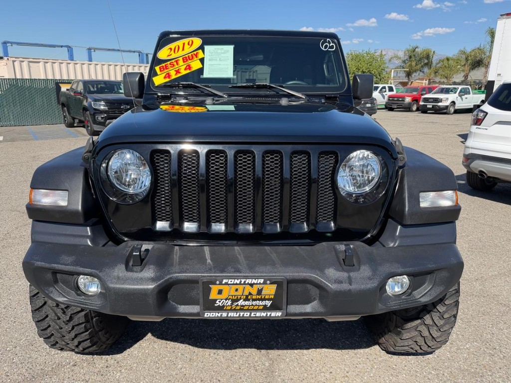 Jeep Wrangler Unlimited Vehicle Full-screen Gallery Image 14