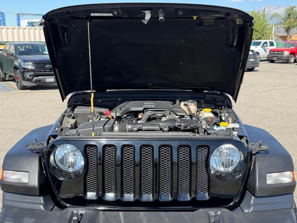 Jeep Wrangler Unlimited Vehicle Full-screen Gallery Image 46