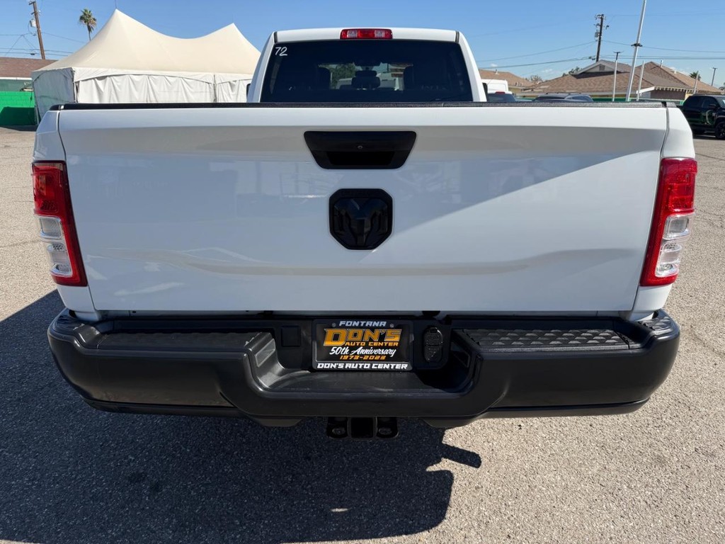 Ram 2500 Vehicle Full-screen Gallery Image 08